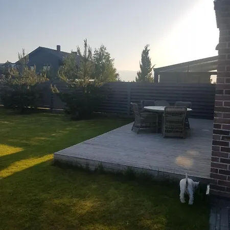 Three Bedroom House With Garden By Kłajpeda